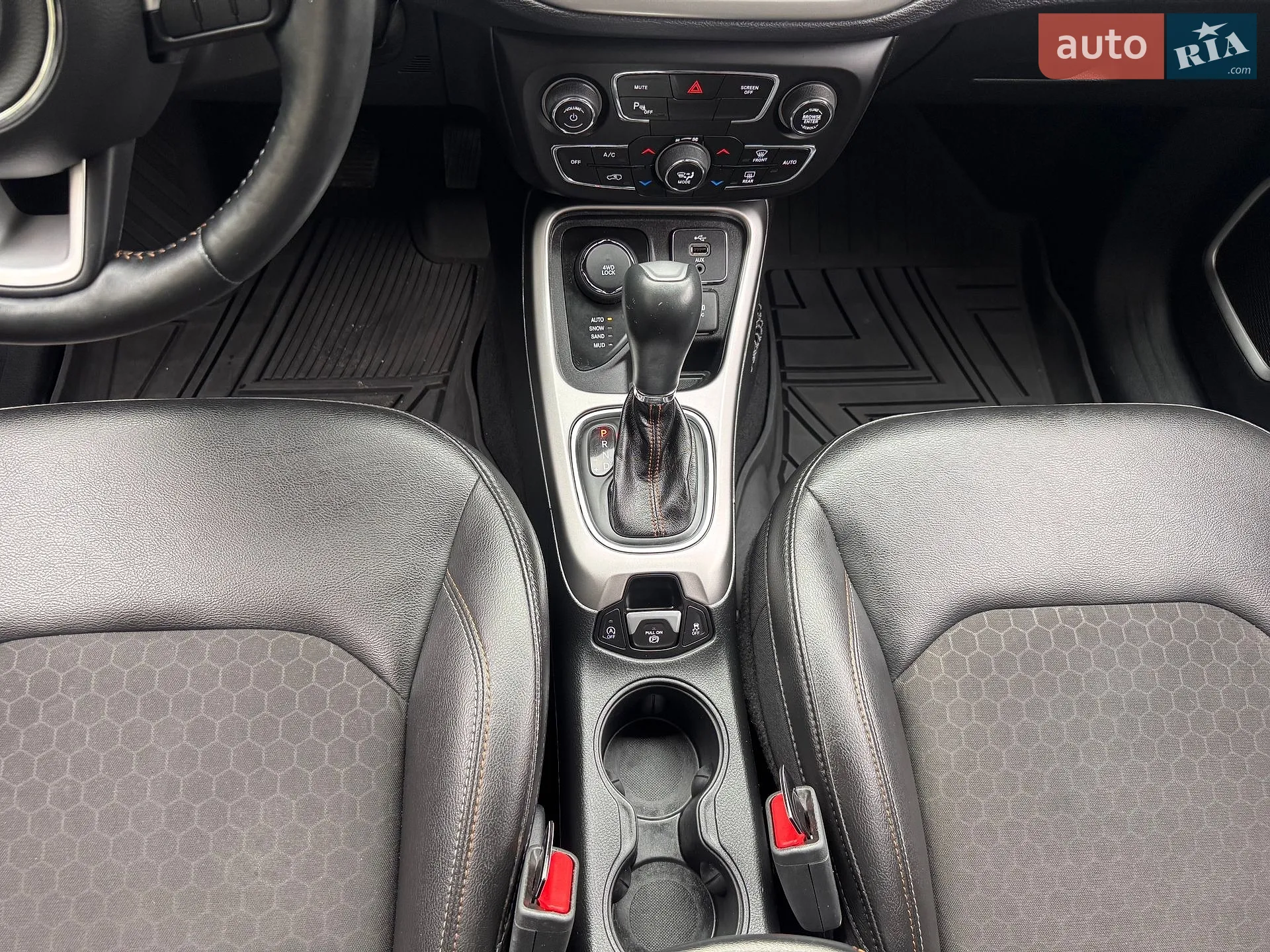 2017 Jeep Compass - мініатюра 23