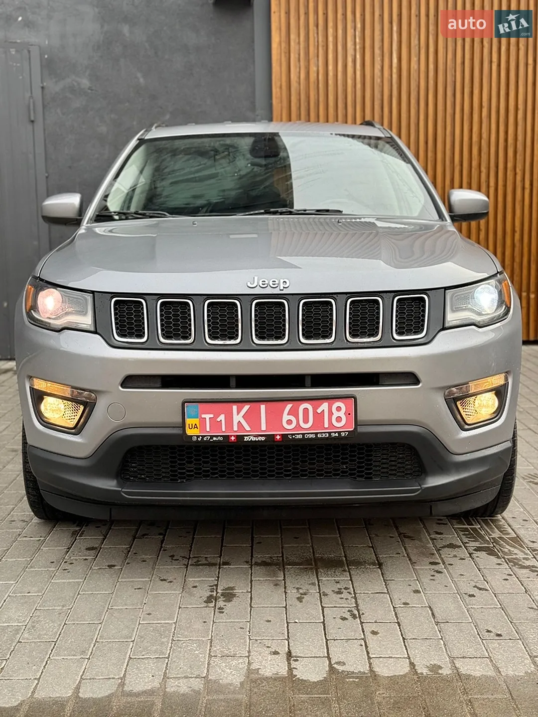 2018 Jeep Compass - фото 1