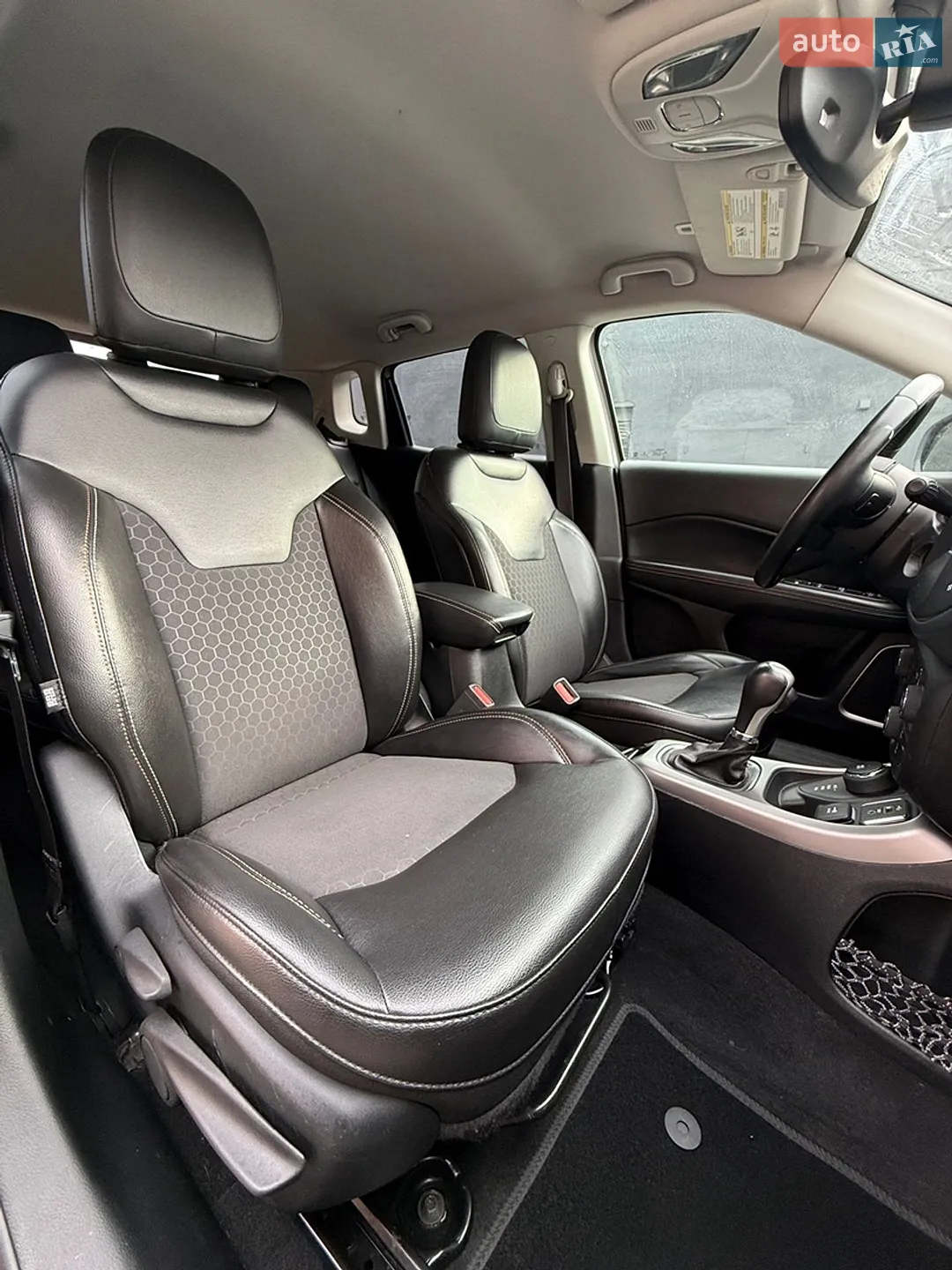 2018 Jeep Compass - мініатюра 10