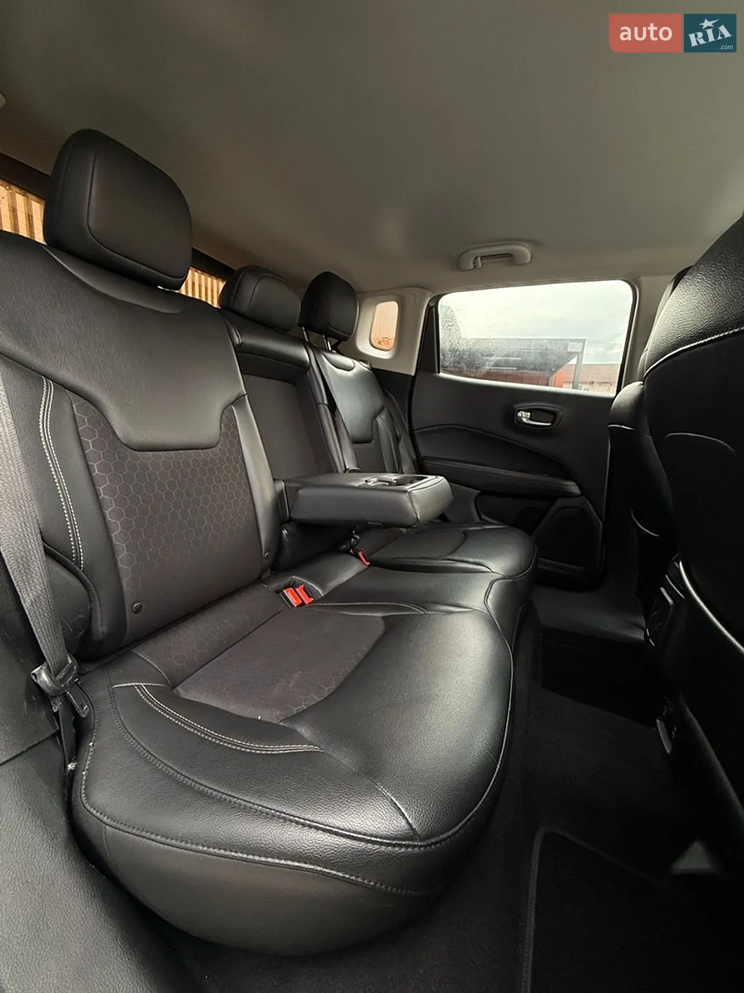 2018 Jeep Compass - мініатюра 16