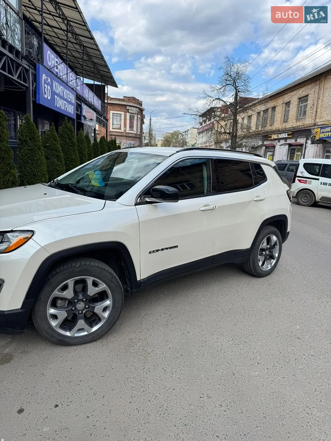 2017 Jeep Compass - мініатюра 2