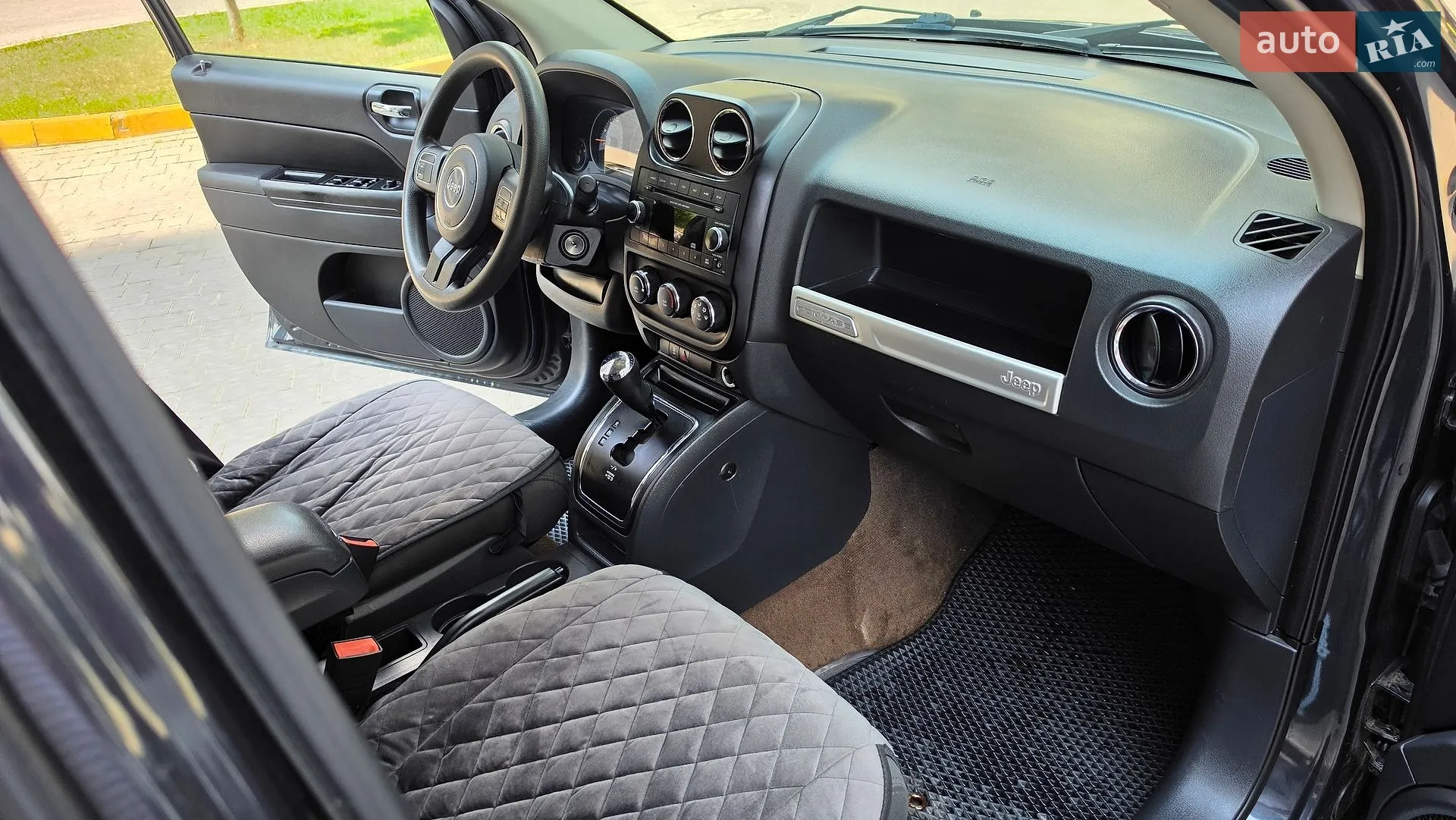 2015 Jeep Compass - мініатюра 12