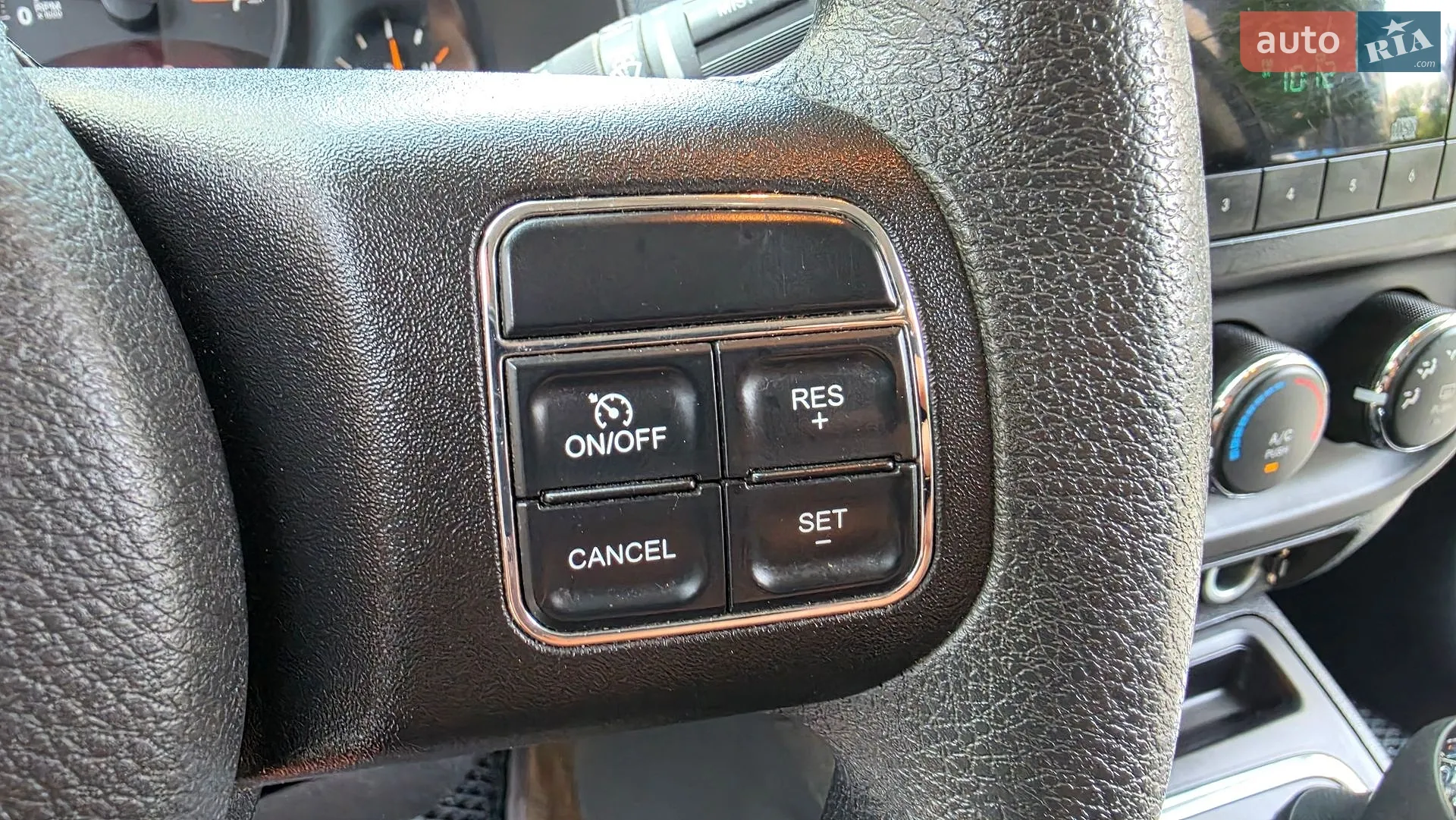 2015 Jeep Compass - мініатюра 17