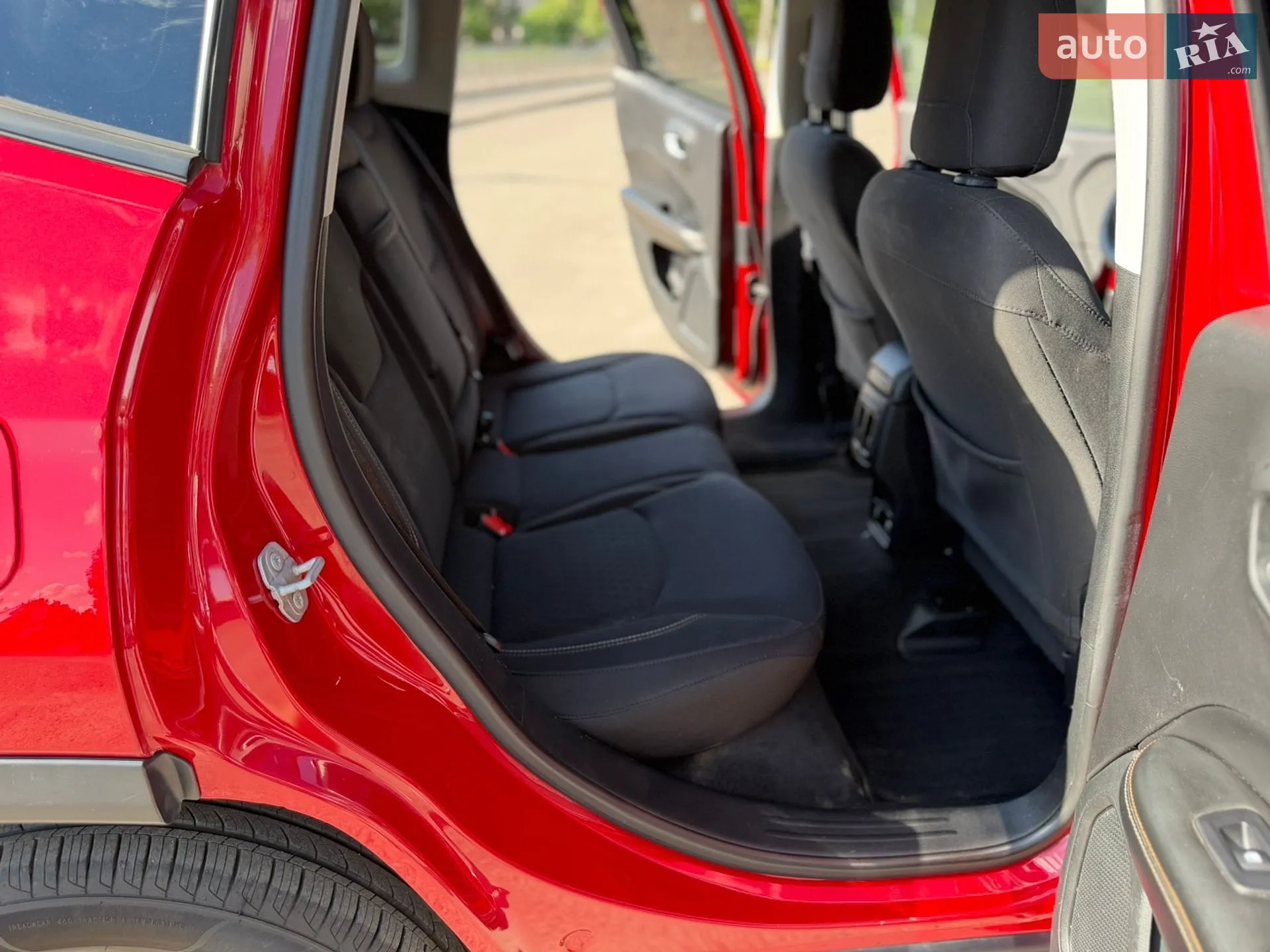 2019 Jeep Compass - мініатюра 28