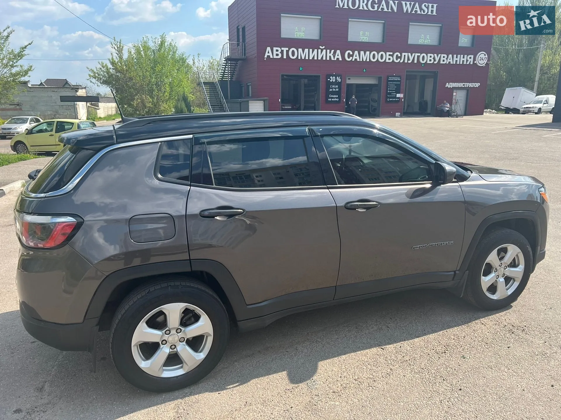 2017 Jeep Compass - мініатюра 2