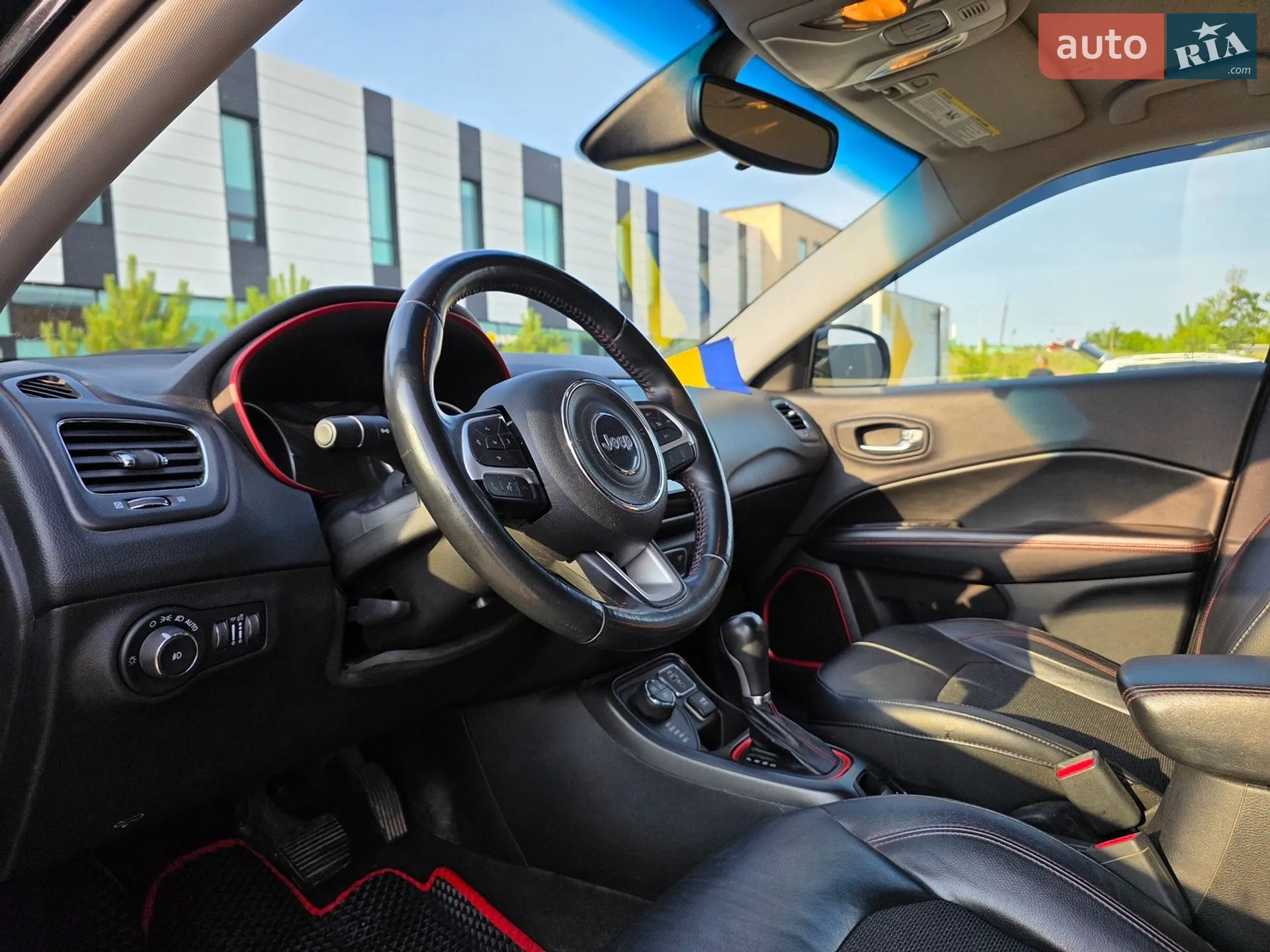 2017 Jeep Compass - мініатюра 12