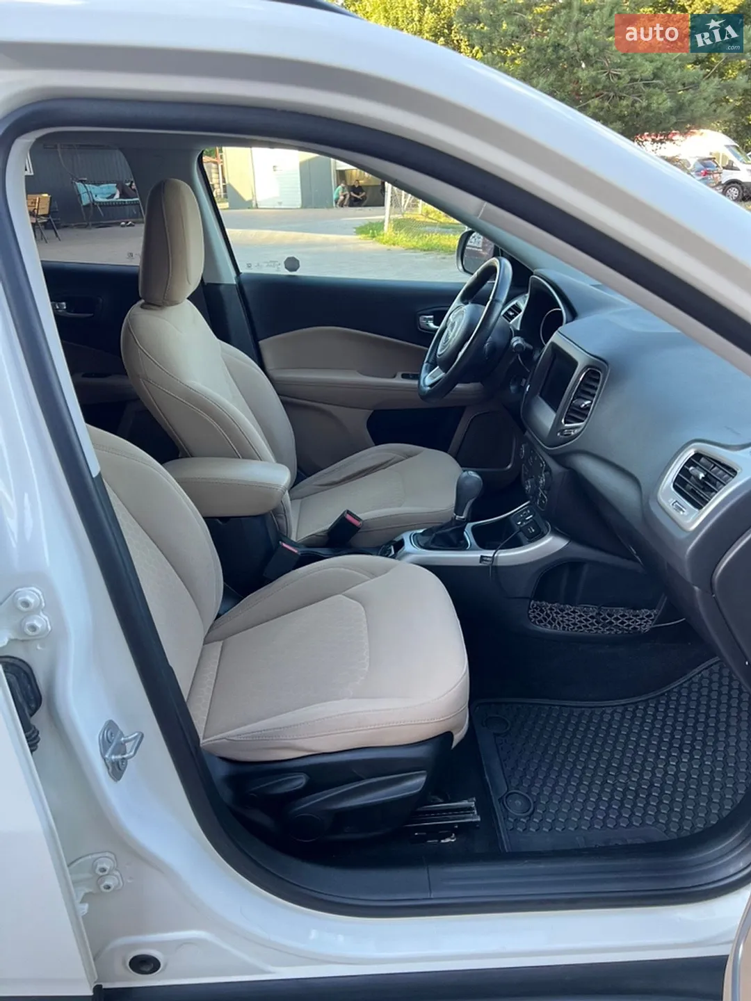 2019 Jeep Compass - мініатюра 19