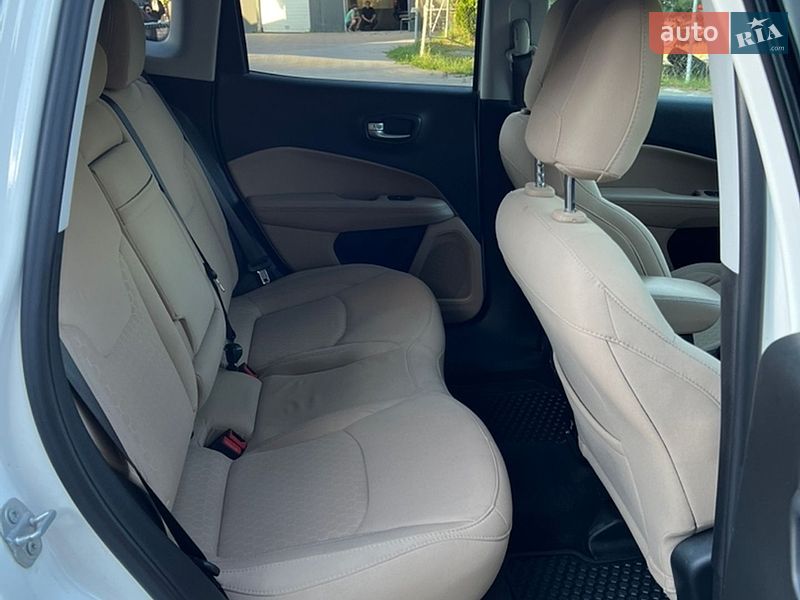 Внедорожник / Кроссовер Jeep Compass 2019 в Львове фото 22 Внедорожник / Кроссовер Jeep Compass 2019 в Львове