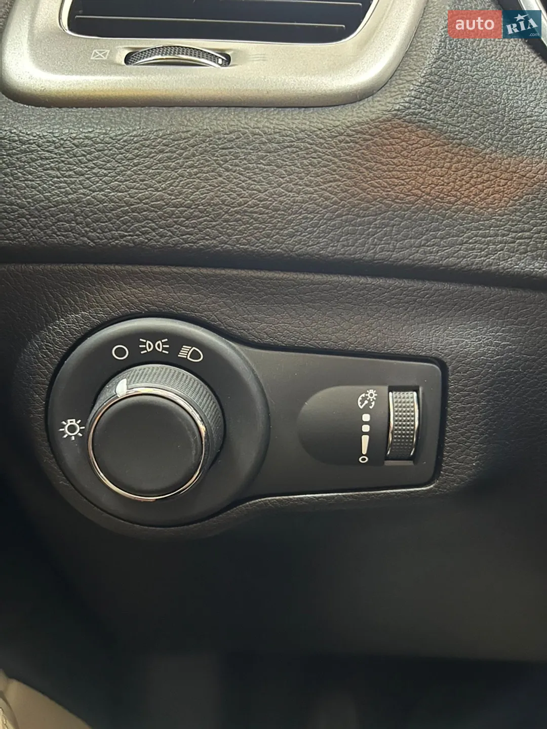 2019 Jeep Compass - мініатюра 33