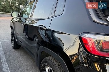 Внедорожник / Кроссовер Jeep Compass 2017 в Киеве