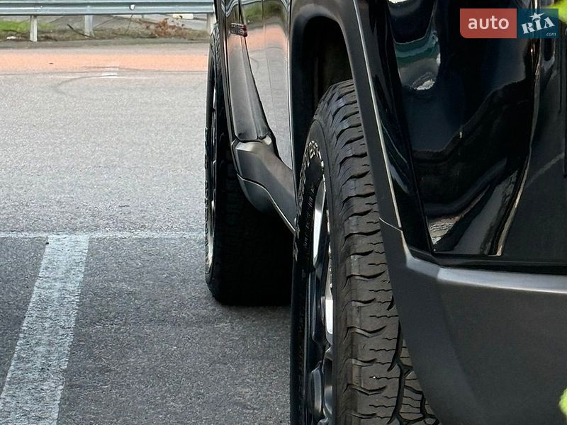 Внедорожник / Кроссовер Jeep Compass 2017 в Киеве