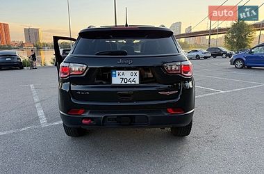 Внедорожник / Кроссовер Jeep Compass 2017 в Киеве