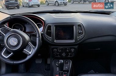 Внедорожник / Кроссовер Jeep Compass 2017 в Киеве