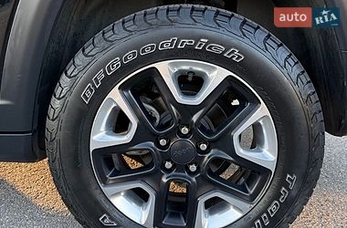 Внедорожник / Кроссовер Jeep Compass 2017 в Киеве