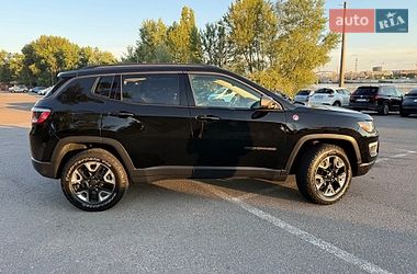 Внедорожник / Кроссовер Jeep Compass 2017 в Киеве