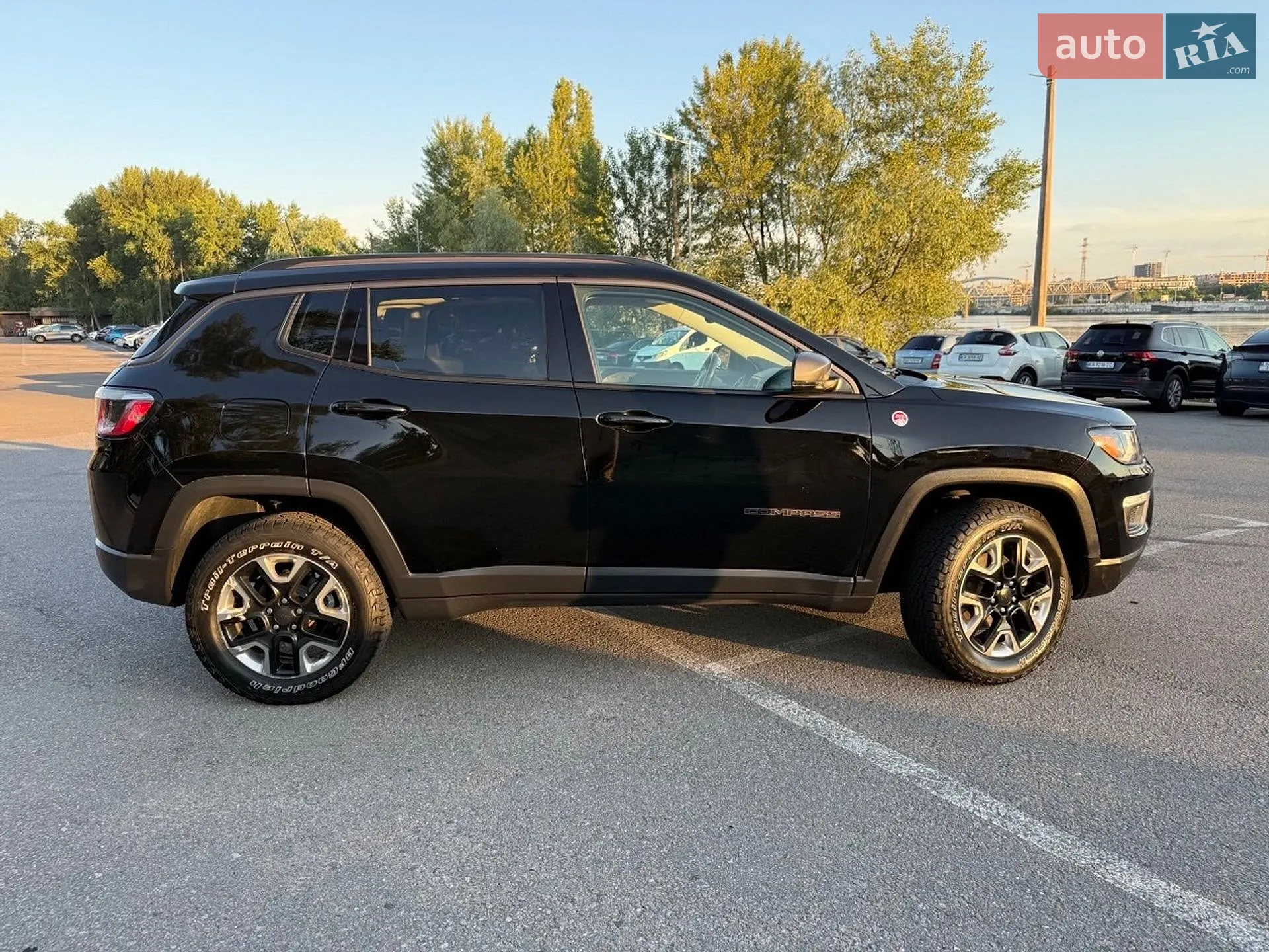 2017 Jeep Compass - мініатюра 3