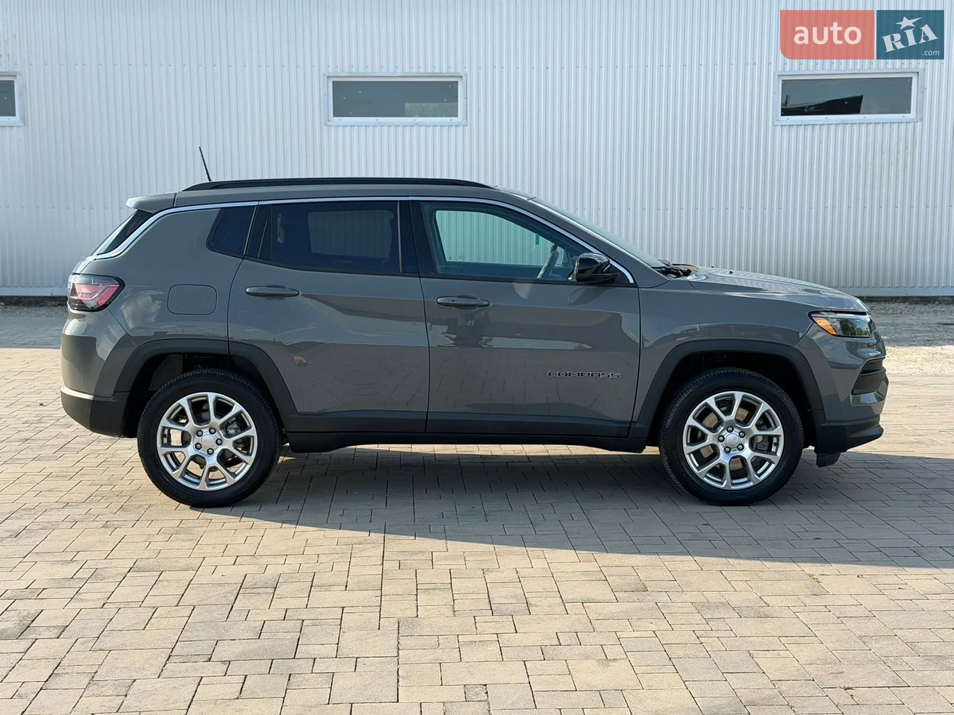 2023 Jeep Compass - мініатюра 2