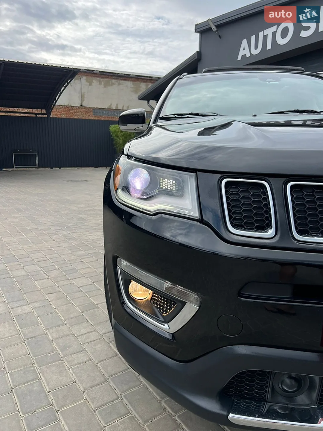 2017 Jeep Compass - мініатюра 20