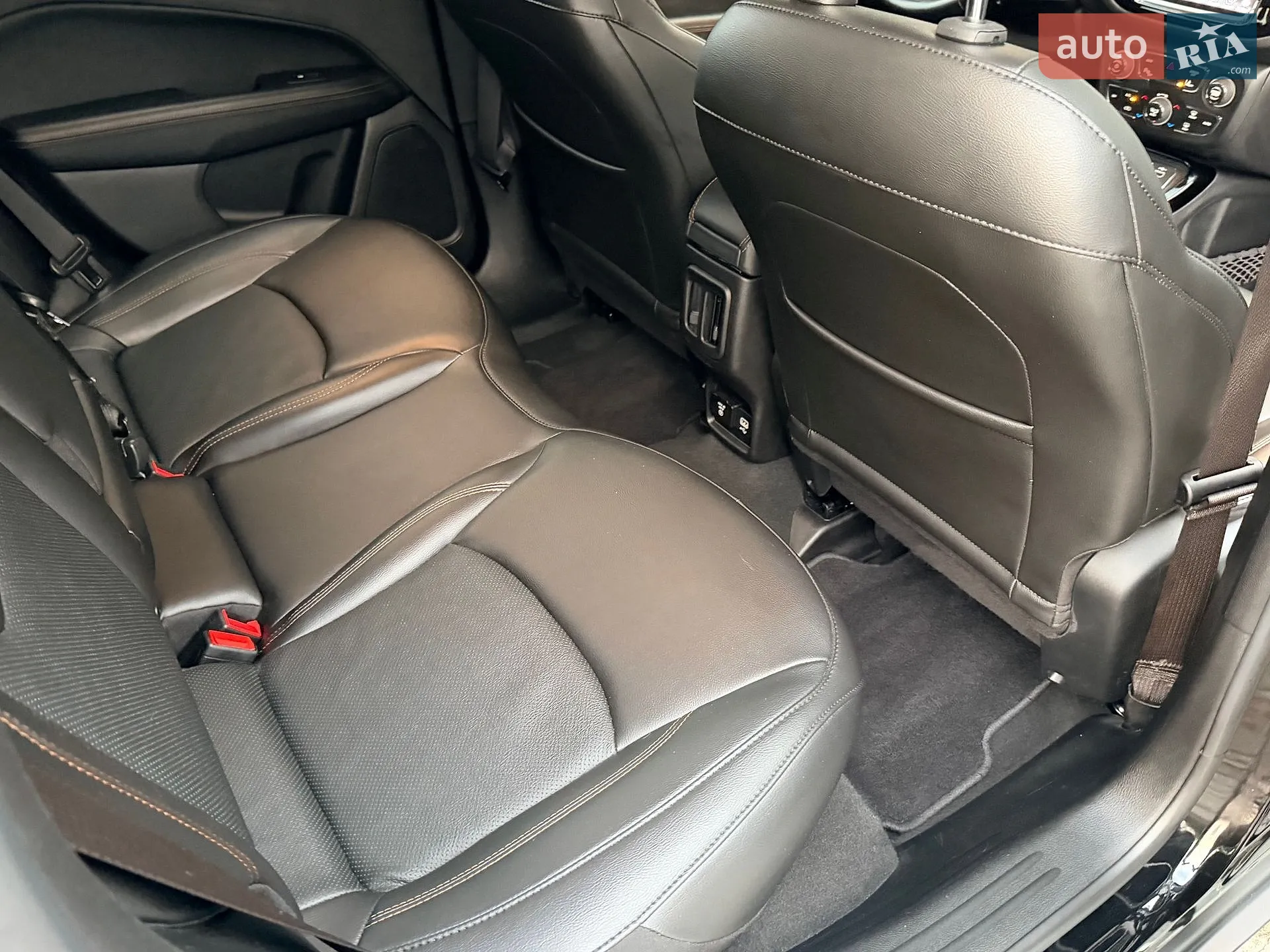 2020 Jeep Compass - мініатюра 136