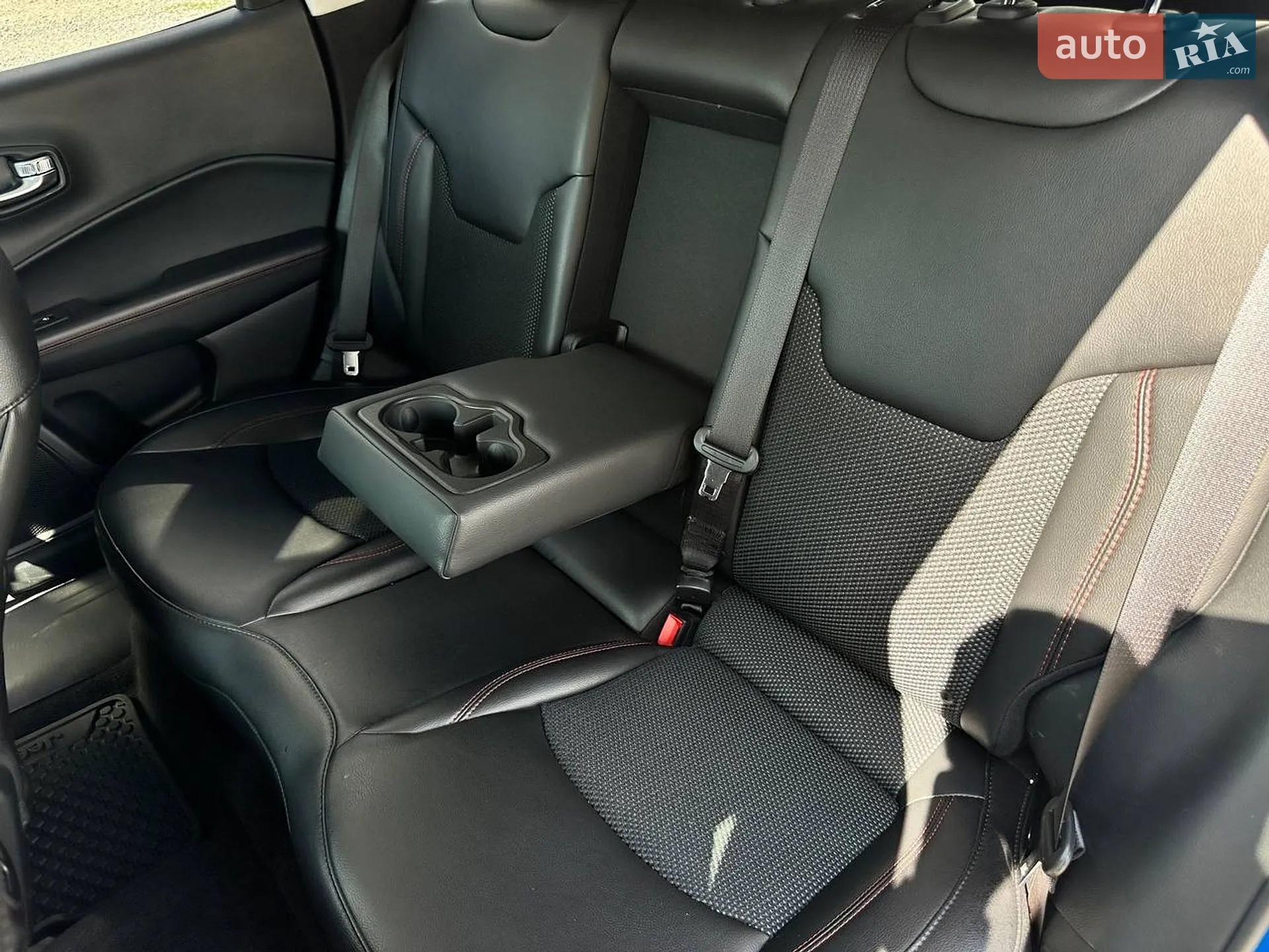 2019 Jeep Compass - мініатюра 25