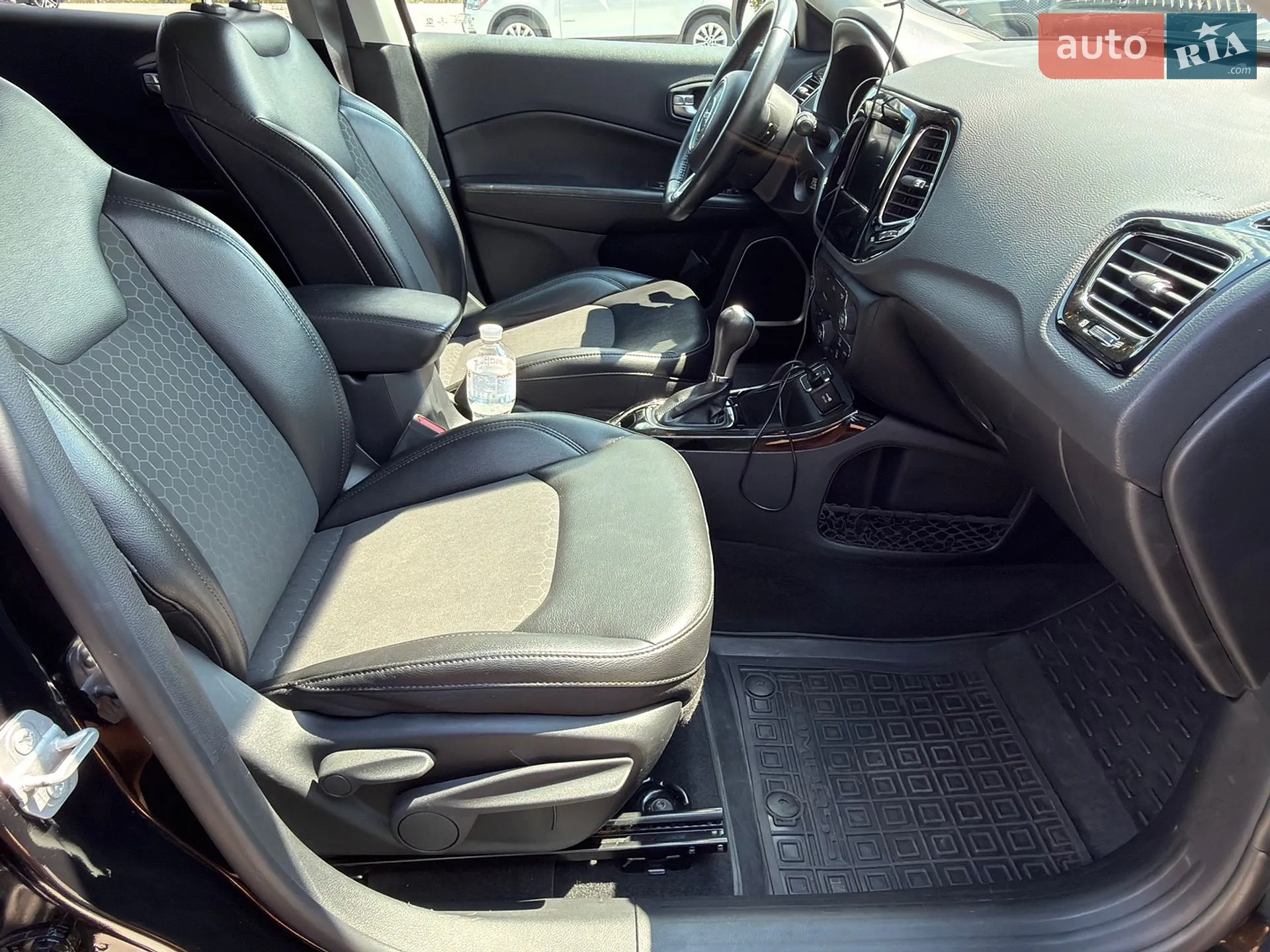2018 Jeep Compass - мініатюра 11