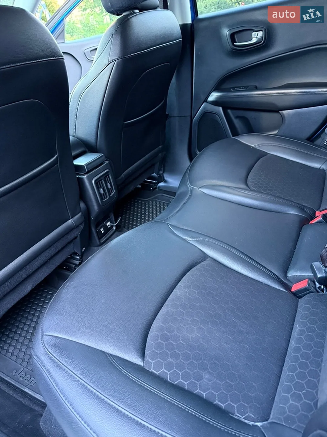 2020 Jeep Compass - мініатюра 12