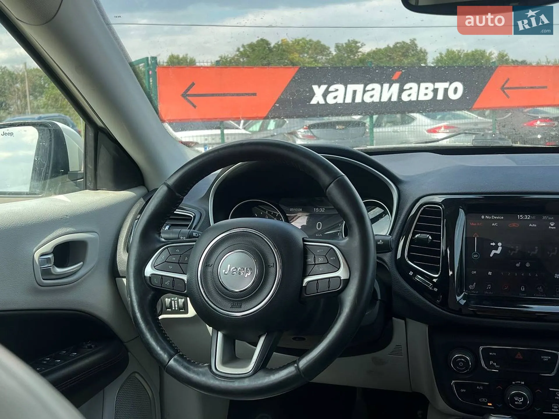 2017 Jeep Compass - мініатюра 12