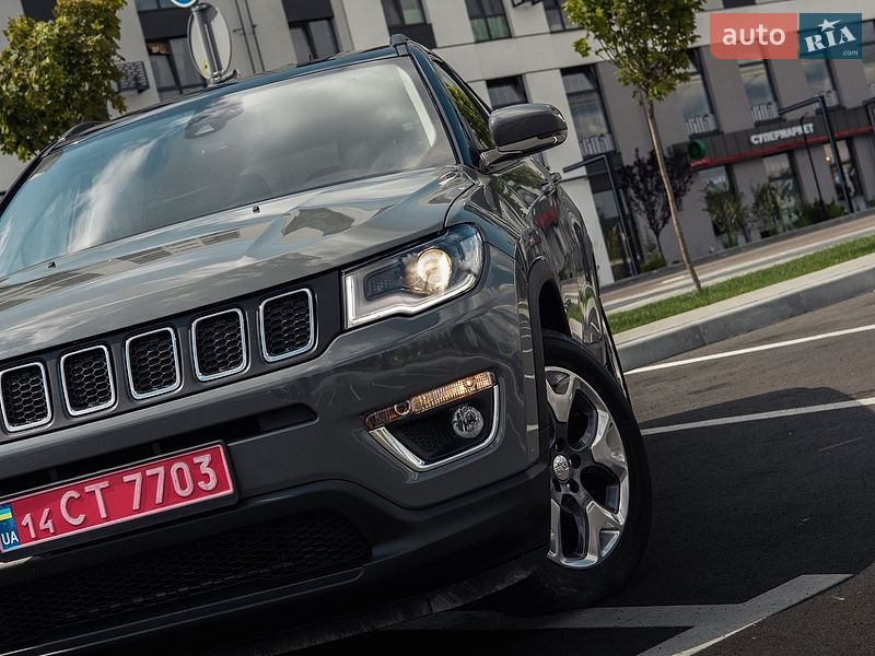 Позашляховик / Кросовер Jeep Compass 2020 в Рівному