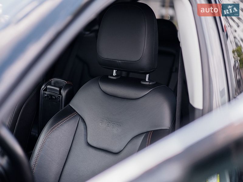 Внедорожник / Кроссовер Jeep Compass 2020 в Ровно