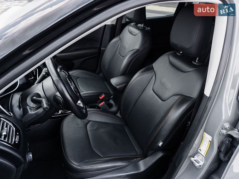 Внедорожник / Кроссовер Jeep Compass 2020 в Ровно
