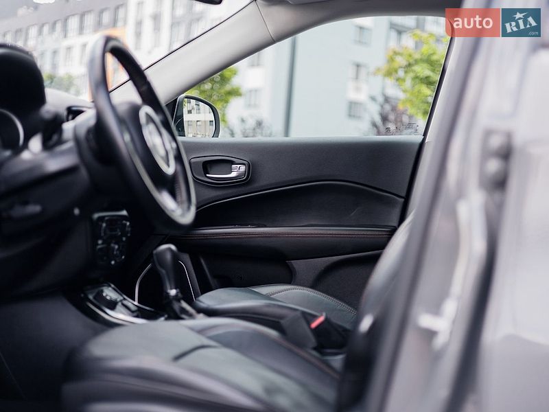 Внедорожник / Кроссовер Jeep Compass 2020 в Ровно