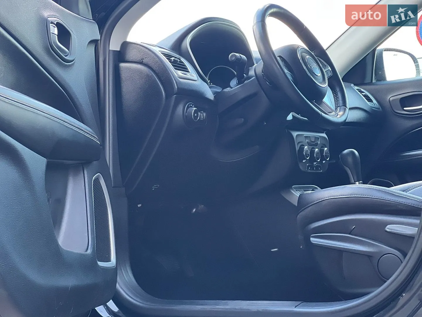 2017 Jeep Compass - мініатюра 44