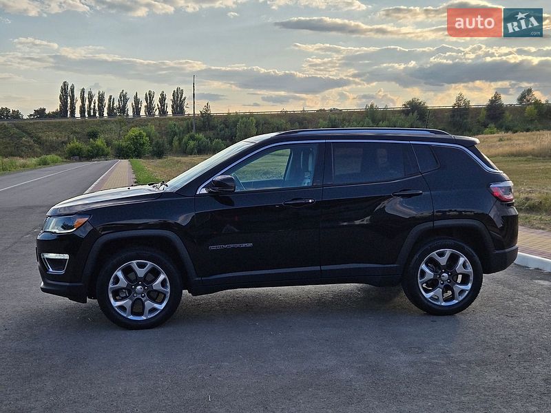 Внедорожник / Кроссовер Jeep Compass 2018 в Киеве
