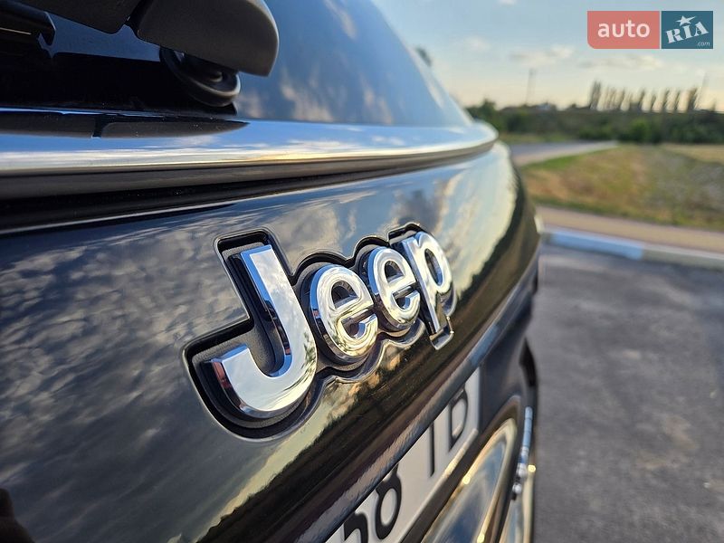 Внедорожник / Кроссовер Jeep Compass 2018 в Киеве