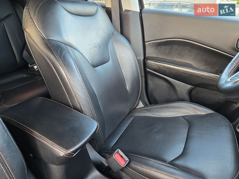 Внедорожник / Кроссовер Jeep Compass 2018 в Киеве
