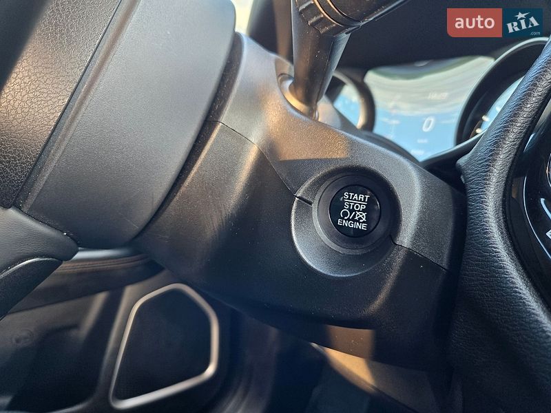 Внедорожник / Кроссовер Jeep Compass 2018 в Киеве
