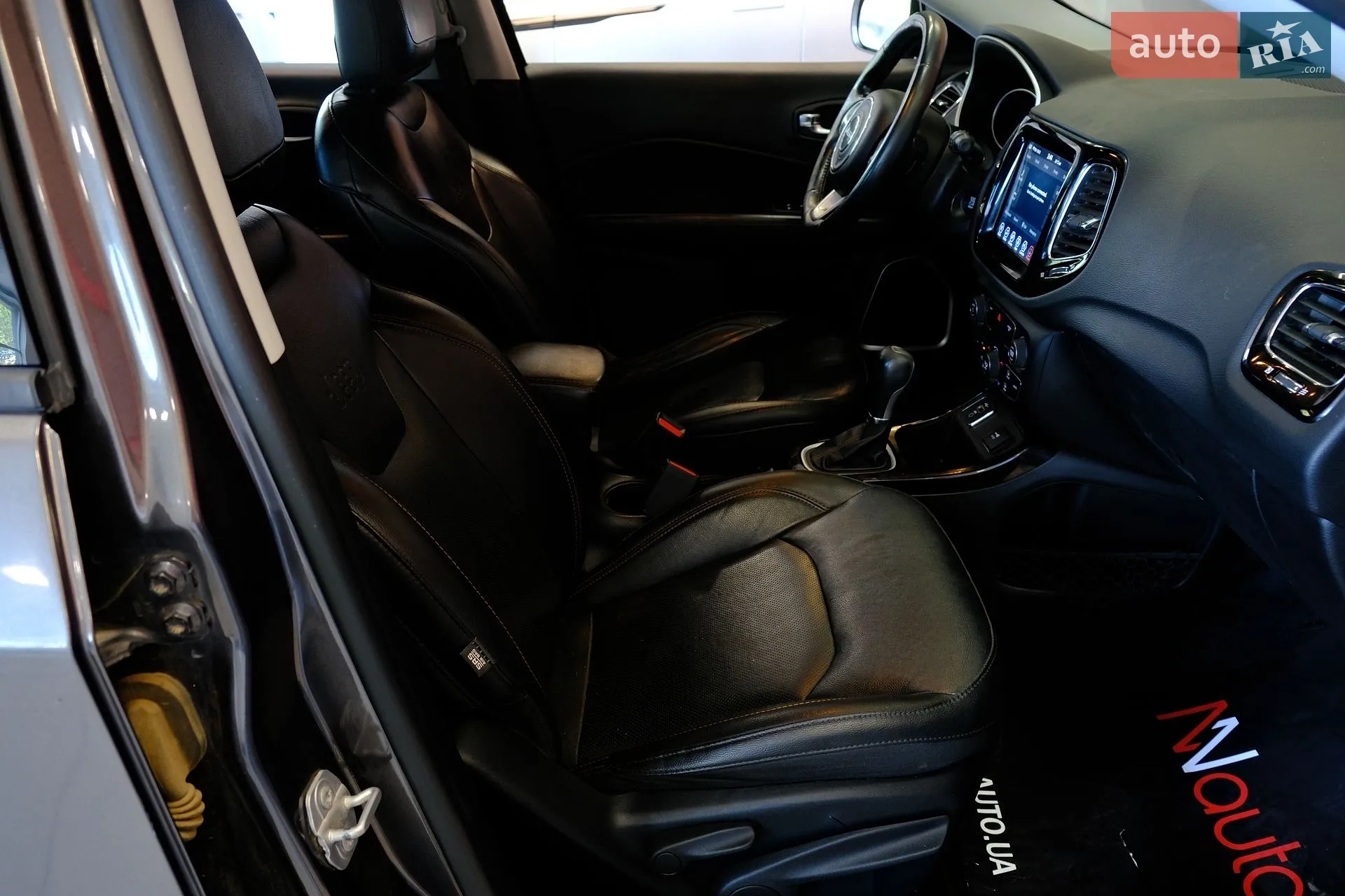 2018 Jeep Compass - мініатюра 36
