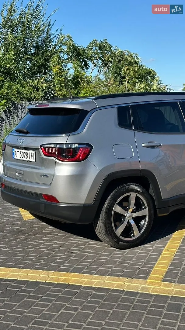 2021 Jeep Compass - мініатюра 9