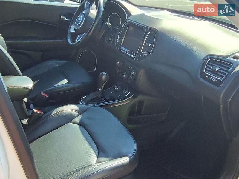 Внедорожник / Кроссовер Jeep Compass 2017 в Ивано-Франковске