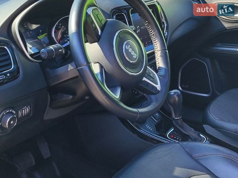 Внедорожник / Кроссовер Jeep Compass 2017 в Ивано-Франковске