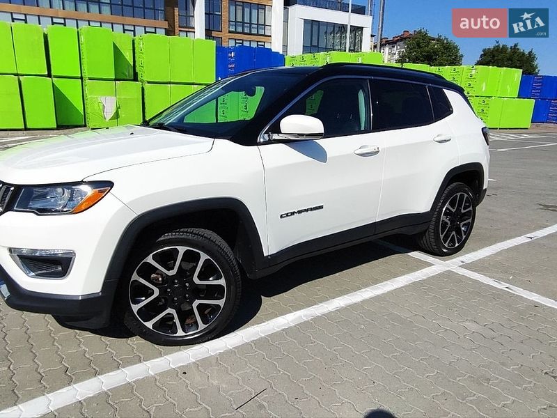 Внедорожник / Кроссовер Jeep Compass 2017 в Ивано-Франковске