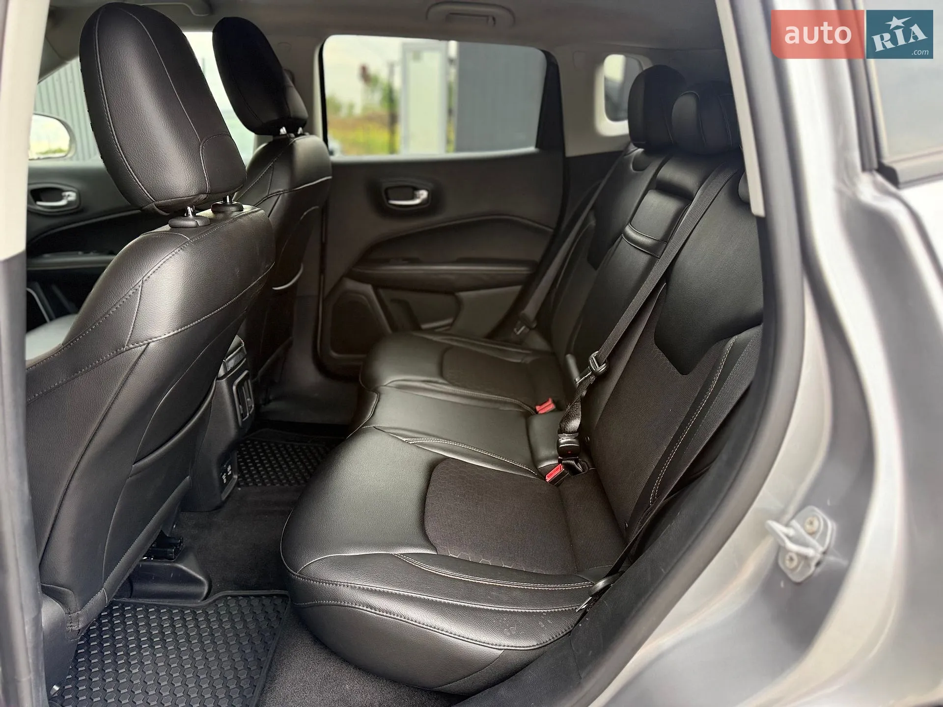 2018 Jeep Compass - мініатюра 52