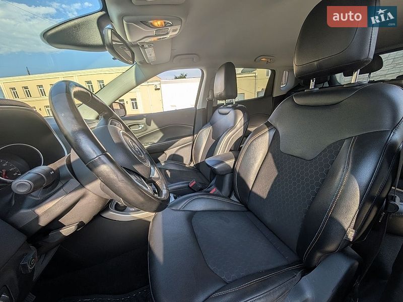 Позашляховик / Кросовер Jeep Compass 2020 в Дніпрі фото 16 Позашляховик / Кросовер Jeep Compass 2020 в Дніпрі