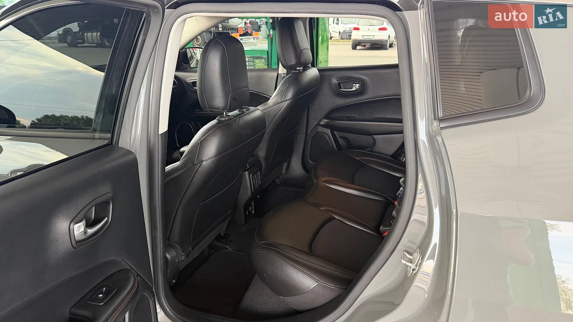 2020 Jeep Compass - мініатюра 22