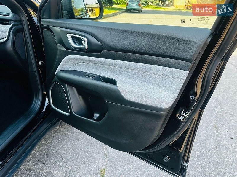 Позашляховик / Кросовер Jeep Compass 2024 в Лубнах