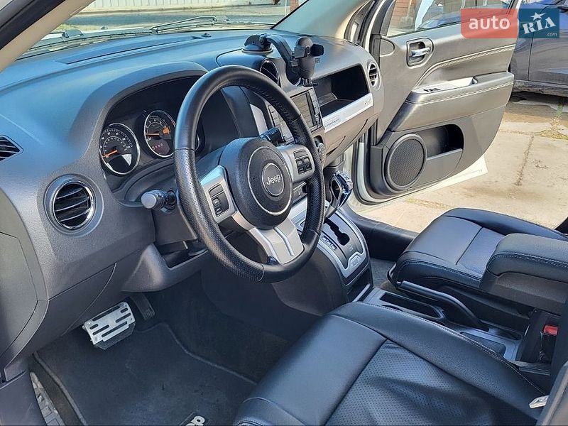 Позашляховик / Кросовер Jeep Compass 2016 в Солотвині