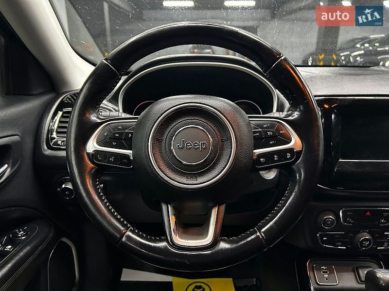 Позашляховик / Кросовер Jeep Compass 2020 в Чернівцях