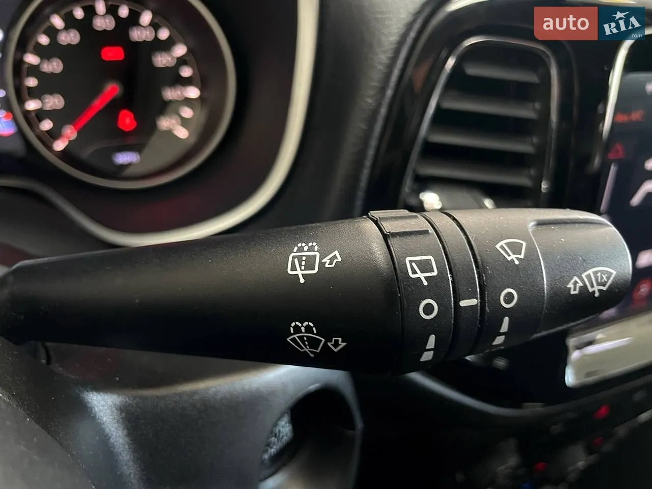 2019 Jeep Compass - мініатюра 24