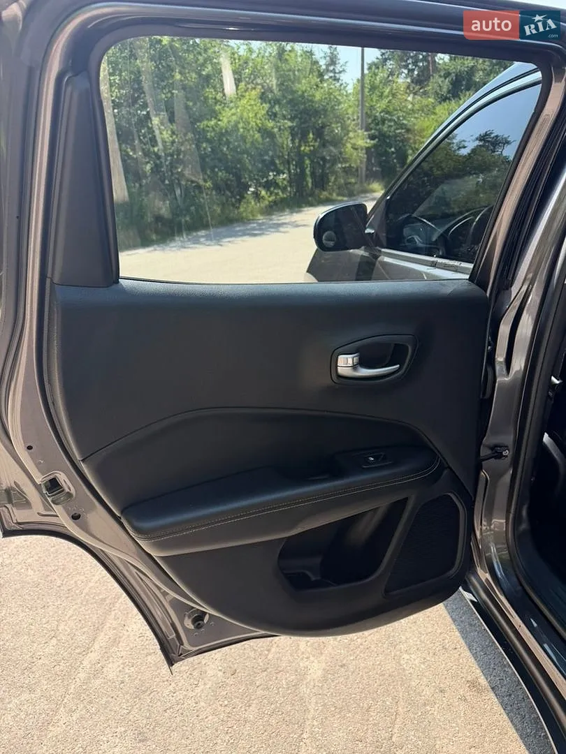 2018 Jeep Compass - мініатюра 18