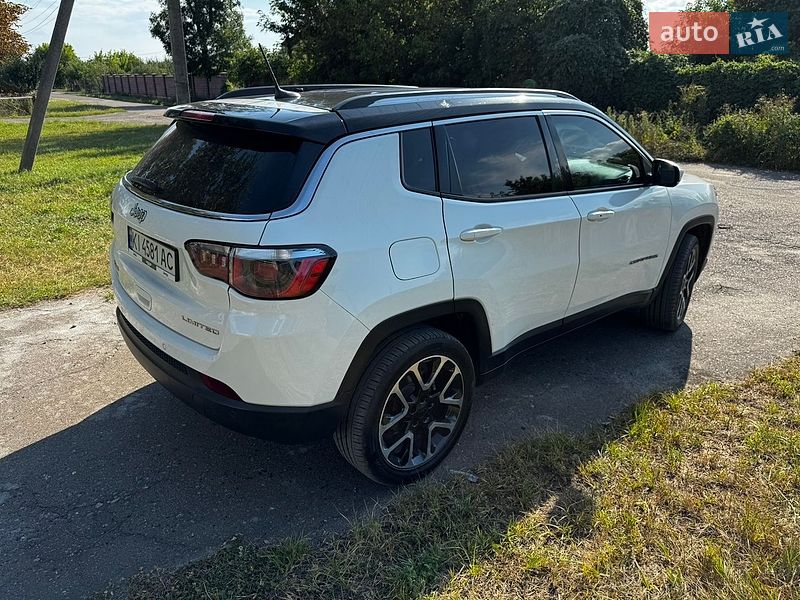 Позашляховик / Кросовер Jeep Compass 2017 в Києві